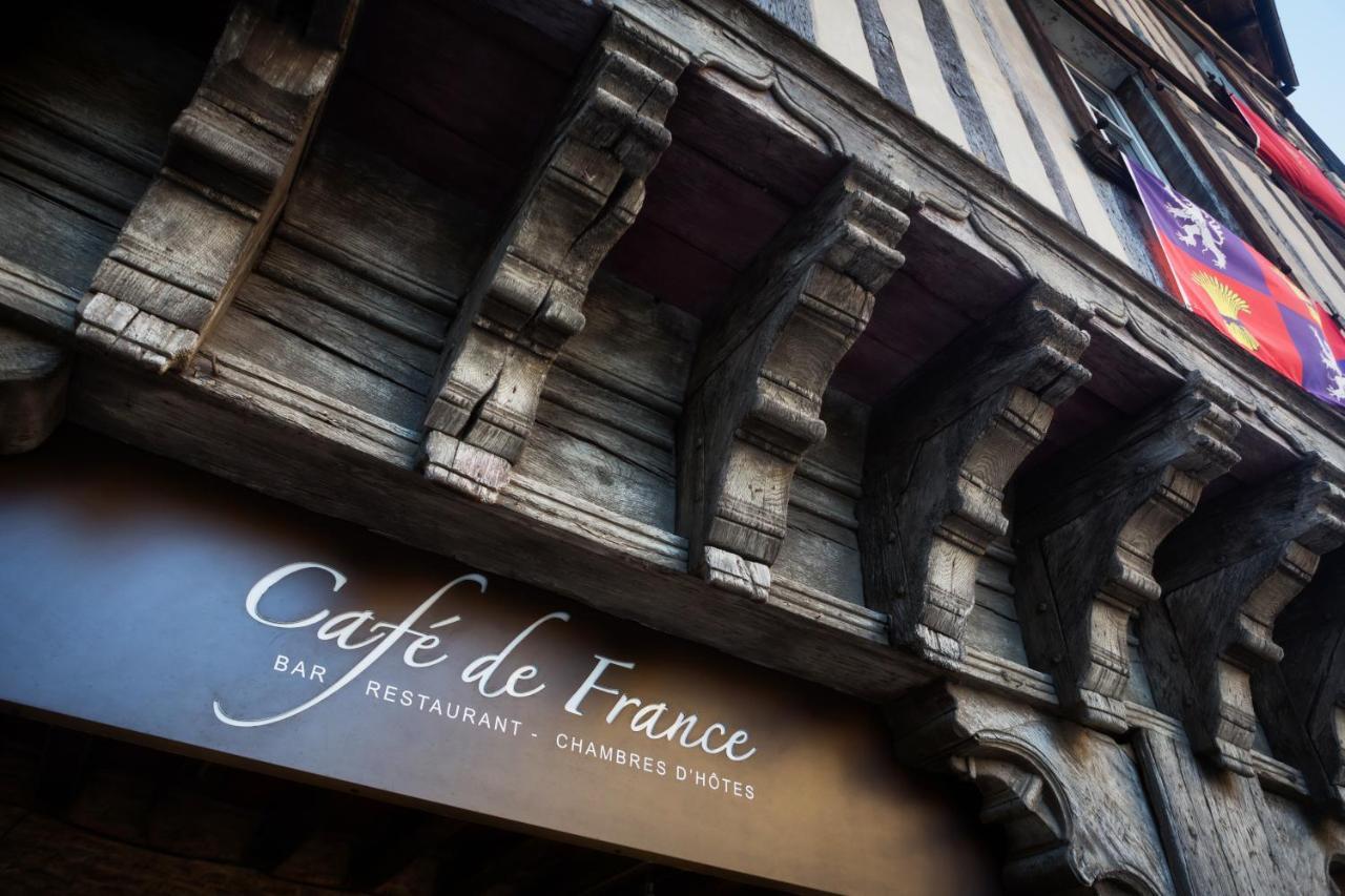 Cafe De France Eauze Bed & Breakfast Luaran gambar